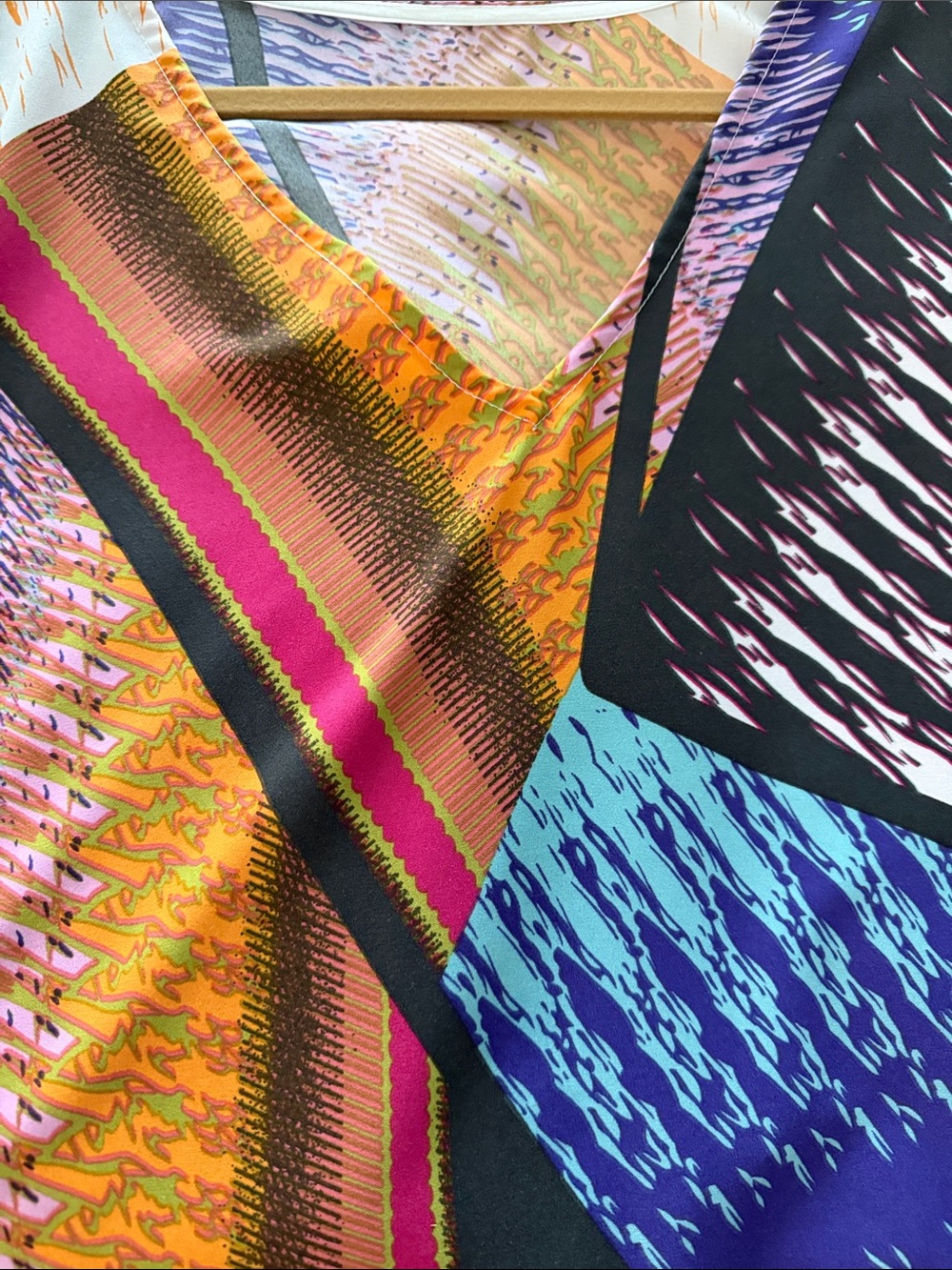 Multicolor Abstract Pattern Kaftan OS - Picture 3 of 3